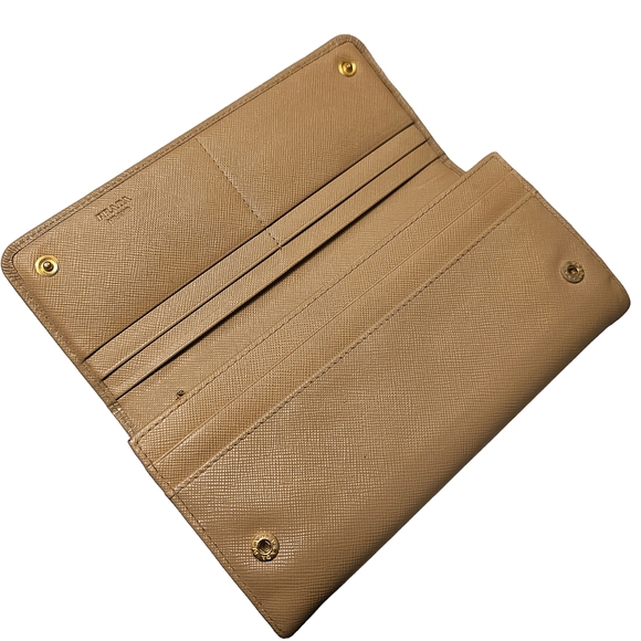 PRADA LONG WALLET - Picture 8 of 13